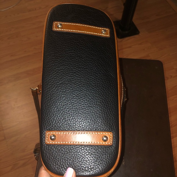 Dooney & Bourke Pebble Grain Zip Zip Satchel - Picture 3 of 8